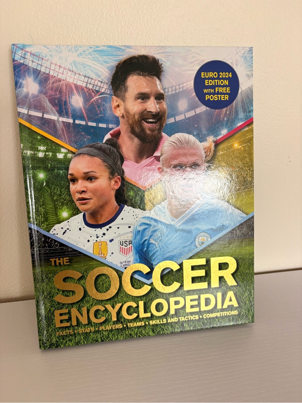 The Kingfisher Soccer Encyclopedia: Euro 2024 Edition